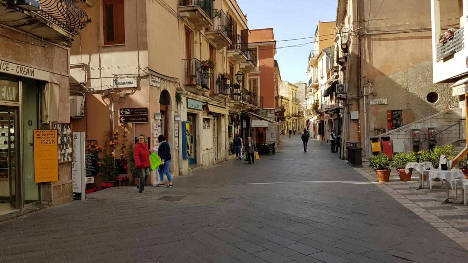 Casa Naumachie Relax In A Safe And Wonderful Place Taormina Exterior foto